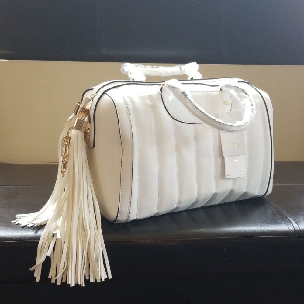 Midsize sachel style purse